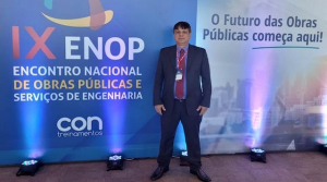 Servidor participa de seminário sobre obras públicas em Brasília