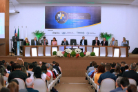 Presidente da Corte de Contas prestigia f&oacute;rum sobre judicializa&ccedil;&atilde;o da Sa&uacute;de