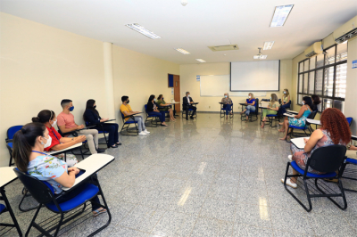 Roda de conversa aborda o tema suicídio e sua relação com o adoecimento mental