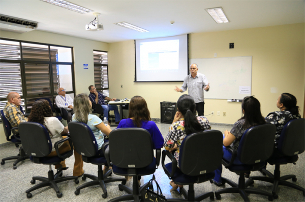 Servidores de prefeituras conhecem Sistema de Controle Patrimonial do TCE/TO