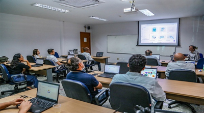 TCETO realiza oficina sobre comunica&ccedil;&atilde;o visual institucional e pessoal