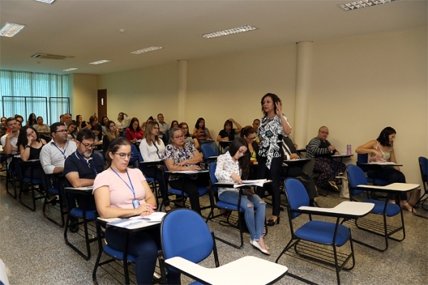 Começa curso de língua portuguesa e redação oficial para servidores