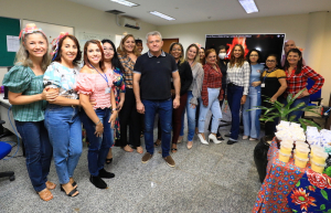 Momento de confraternização em clima junino dos servidores do ISCON